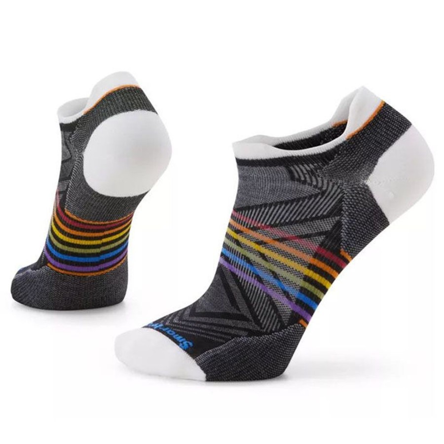 Women Smartwool Socks | Unisex Run Zero Cushion Pride Rainbow Low Ankle Sock